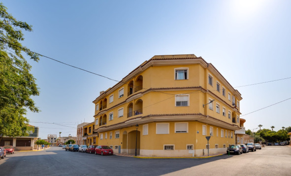 1. Apartamento / piso - Reventa - Jacarilla - CW-16413
