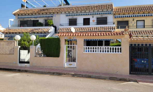 1. Apartamento / piso - Reventa - Torrevieja - 8-00907