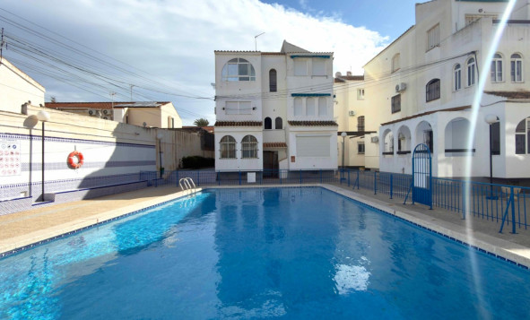 1. Apartamento / piso - Reventa - Torrevieja - Costa Blanca Sur