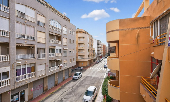 1. Apartamento / piso - Reventa - Torrevieja - Costa Blanca Sur