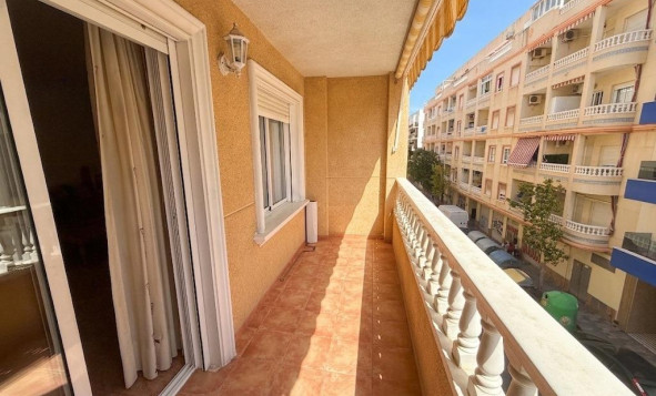 1. Apartamento / piso - Reventa - Torrevieja - Costa Blanca Sur