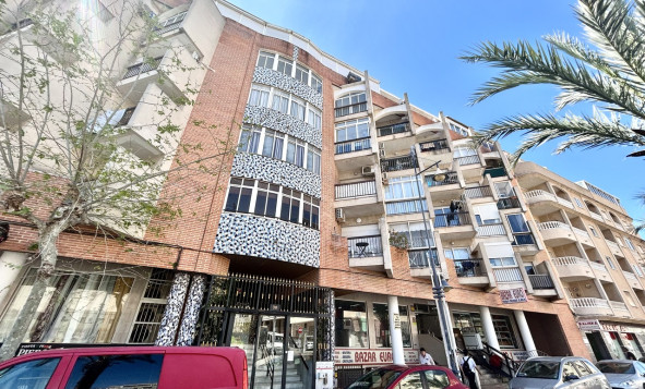 1. Apartamento / piso - Reventa - Torrevieja - Costa Blanca Sur