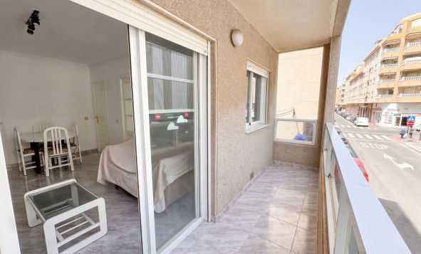 1. Apartamento / piso - Reventa - Torrevieja - Costa Blanca Sur
