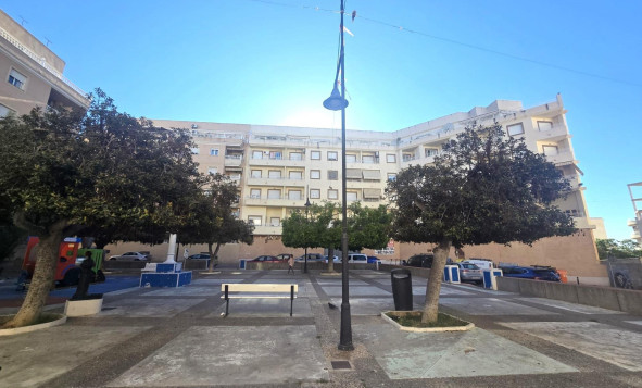 1. Apartamento / piso - Reventa - Torrevieja - Costa Blanca Sur