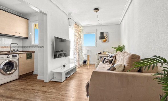 1. Apartamento / piso - Reventa - Torrevieja - Costa Blanca Sur