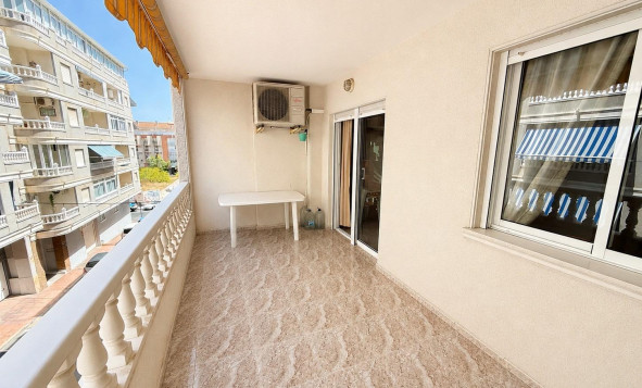 1. Apartamento / piso - Reventa - Torrevieja - Costa Blanca Sur