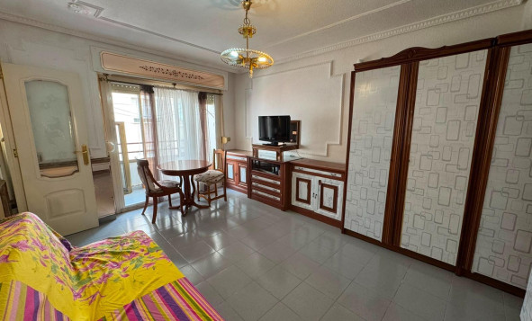 1. Apartamento / piso - Reventa - Torrevieja - Costa Blanca Sur