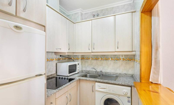 1. Apartamento / piso - Reventa - Torrevieja - Costa Blanca Sur