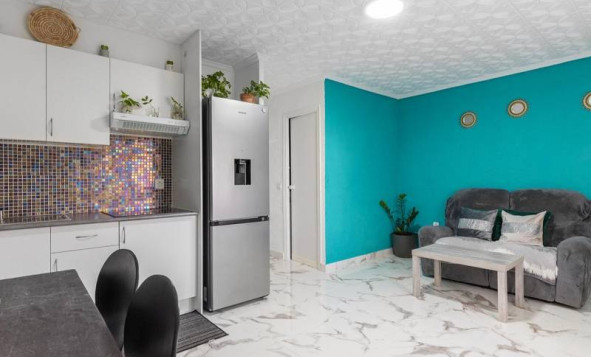 1. Apartamento / piso - Reventa - Torrevieja - Costa Blanca Sur