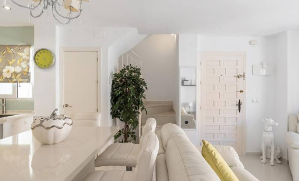 1. Apartamento / piso - Reventa - Torrevieja - GIC-96432