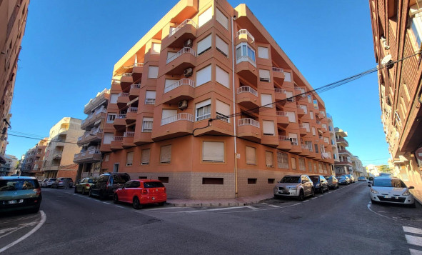 1. Apartment / flat - Resale - Torrevieja - Costa Blanca South