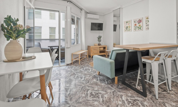 1. Apartment / flat - Resale - Torrevieja - Costa Blanca South