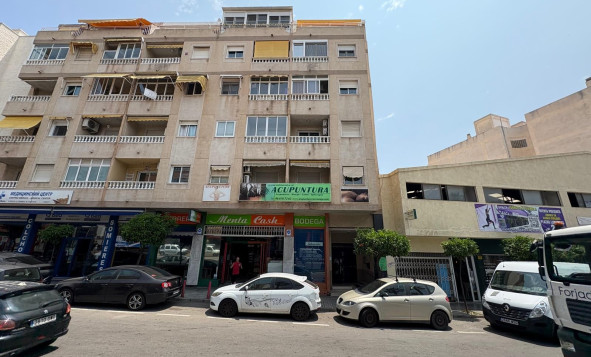 1. Apartment / flat - Resale - Torrevieja - Costa Blanca South