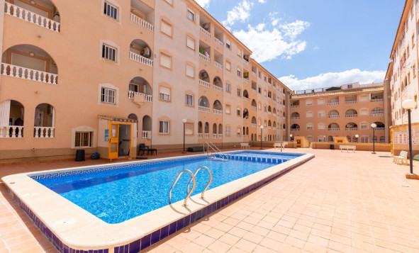 1. Apartment / flat - Resale - Torrevieja - Costa Blanca South