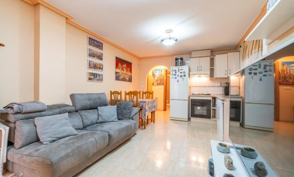 1. Apartment / flat - Resale - Torrevieja - Playa del Cura