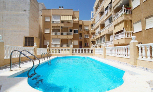 1. Appartement / flat - Herverkoop - Torrevieja - 8-00915