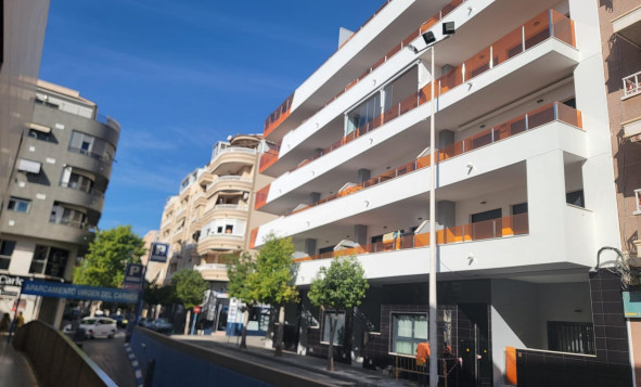 1. Appartement / flat - Herverkoop - Torrevieja - Costa Blanca Zuid