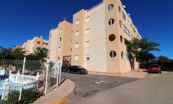 1. Appartement / flat - Herverkoop - Torrevieja - Costa Blanca Zuid