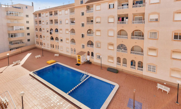 1. Appartement / flat - Herverkoop - Torrevieja - Costa Blanca Zuid
