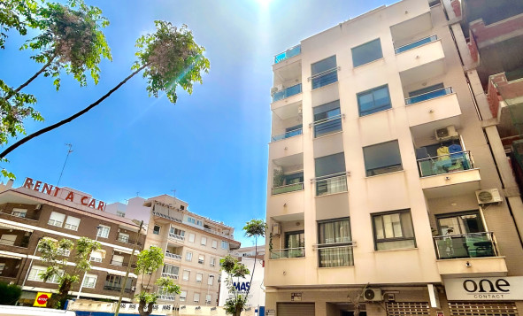 1. Appartement / flat - Herverkoop - Torrevieja - Costa Blanca Zuid