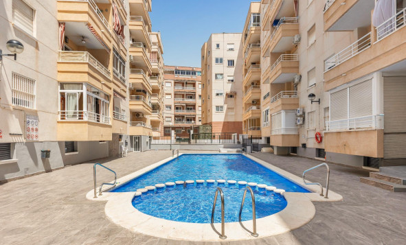 1. Appartement / flat - Herverkoop - Torrevieja - Costa Blanca Zuid