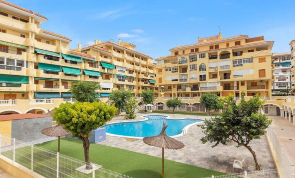 1. Appartement / flat - Herverkoop - Torrevieja - Costa Blanca Zuid