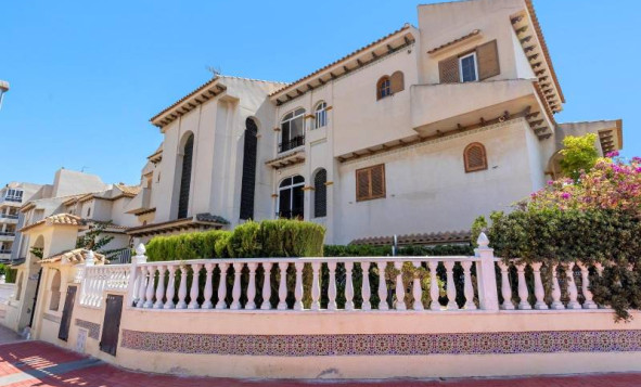 1. Appartement / flat - Herverkoop - Torrevieja - Costa Blanca Zuid
