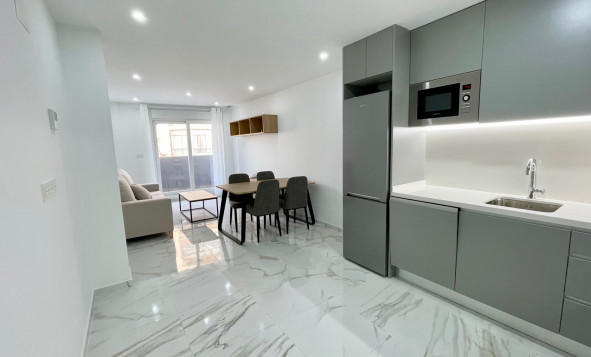 1. Appartement / flat - Herverkoop - Torrevieja - Eliv-81920