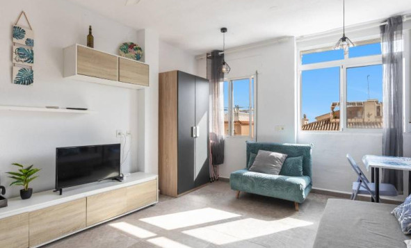 1. Appartement / flat - Herverkoop - Torrevieja - GIC-99152