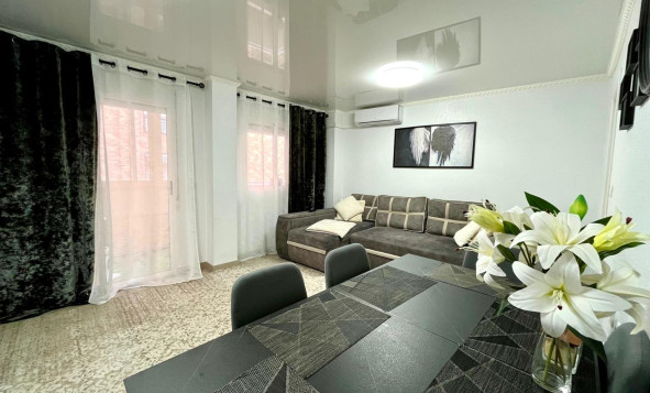 1. Appartement / flat - Herverkoop - Torrevieja - Sun-28772