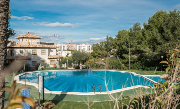 1. Appartement / flat - Herverkoop - Villamartin - Pinada Golf