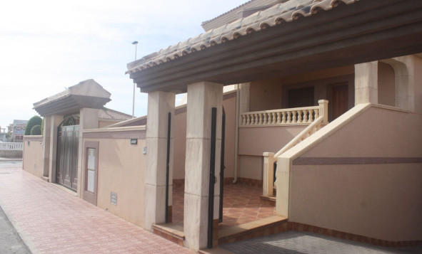 2. Chalet adosado - Obra nueva - Torrevieja - RSP-31449