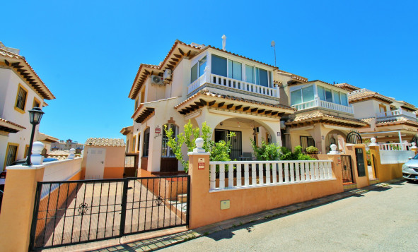 2. Chalet adosado - Reventa - Cabo Roig - Costa Blanca Sur