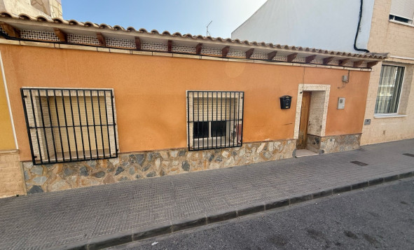 2. Chalet adosado - Reventa - Los Montesinos - Costa Blanca Sur