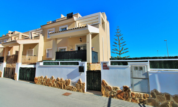 2. Chalet adosado - Reventa - San Miguel de Salinas - Costa Blanca Sur