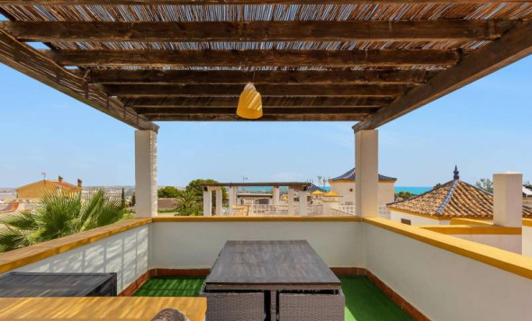 2. Chalet adosado - Reventa - Torrevieja - Costa Blanca Sur