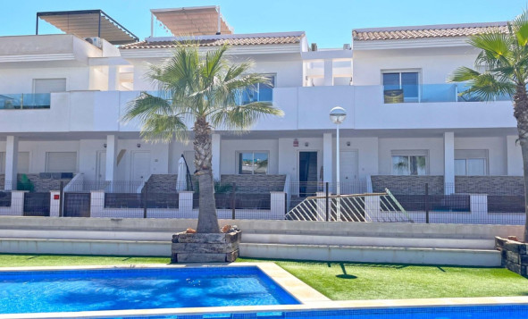2. Chalet adosado - Reventa - Torrevieja - Costa Blanca Sur
