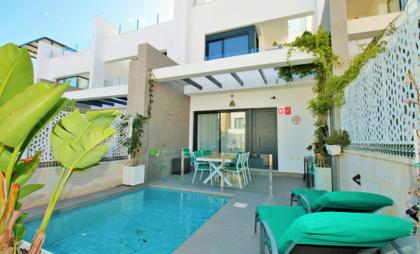 2. Chalet adosado - Reventa - Villamartin - Costa Blanca Sur