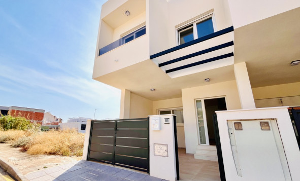 2. Town house - Resale - Pilar de la Horadada - Costa Blanca South