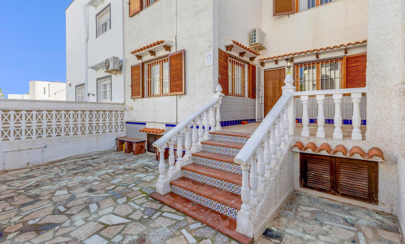 2. Town house / tussenwoning - Herverkoop - Torrevieja - Costa Blanca Zuid