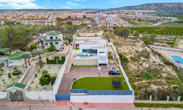 3. Casa indepiende - Reventa - Algorfa - Costa Blanca Sur