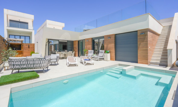 3. Casa indepiende - Reventa - Benijófar - Costa Blanca Sur