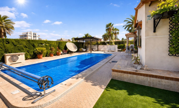 3. Casa indepiende - Reventa - Cabo Roig - Costa Blanca Sur