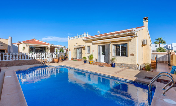 3. Casa indepiende - Reventa - Ciudad Quesada - Pueblo Bravo