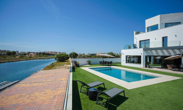 3. Casa indepiende - Reventa - La Manga del Mar Menor - Costa Calida