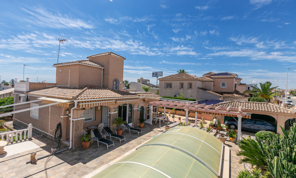 3. Casa indepiende - Reventa - La Zenia - Costa Blanca Sur