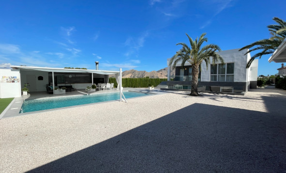 3. Casa indepiende - Reventa - Orihuela - Costa Blanca Sur