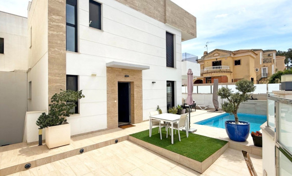 3. Casa indepiende - Reventa - Orihuela Costa - Costa Blanca Sur