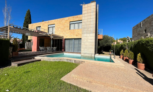3. Casa indepiende - Reventa - Orihuela Costa - VRE-48516