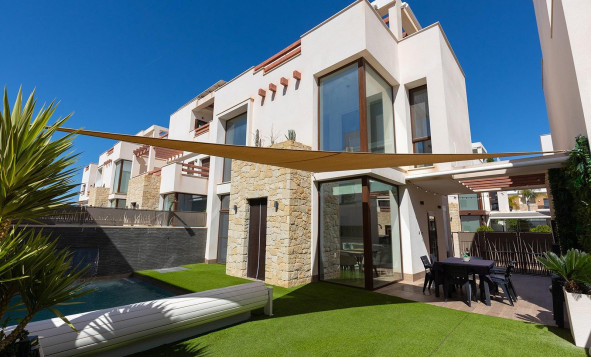 3. Casa indepiende - Reventa - Rojales - Pueblo bravo